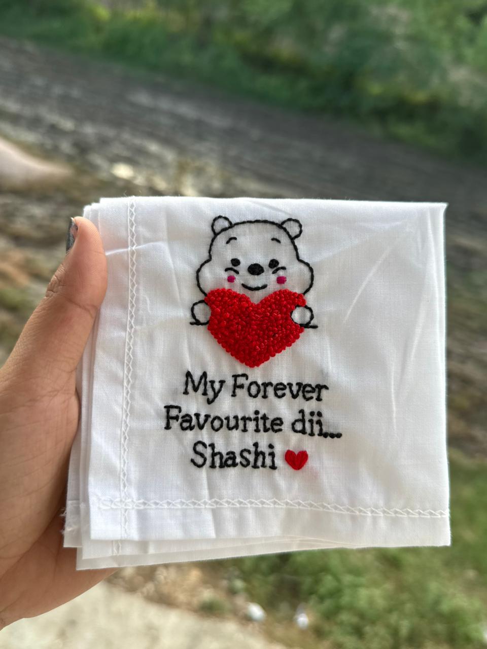 🧸 Pooh with Heart – Name Handkerchief